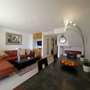 Wifi And Meo Tv Apartment